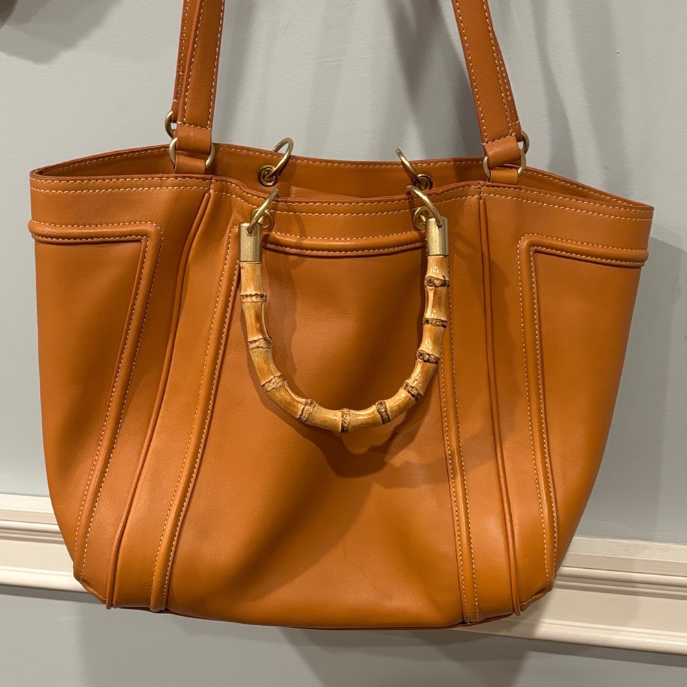 J McLaughlin Classic Tan Leather Tote Bag with Bamboo Handle - Picture 2 of 8